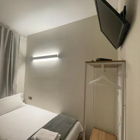 Guest house Artea 2*