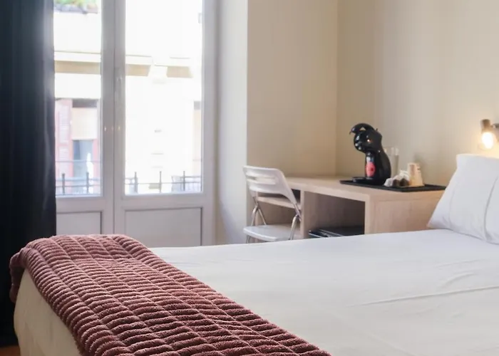 阿尔特膳食旅馆 招待所